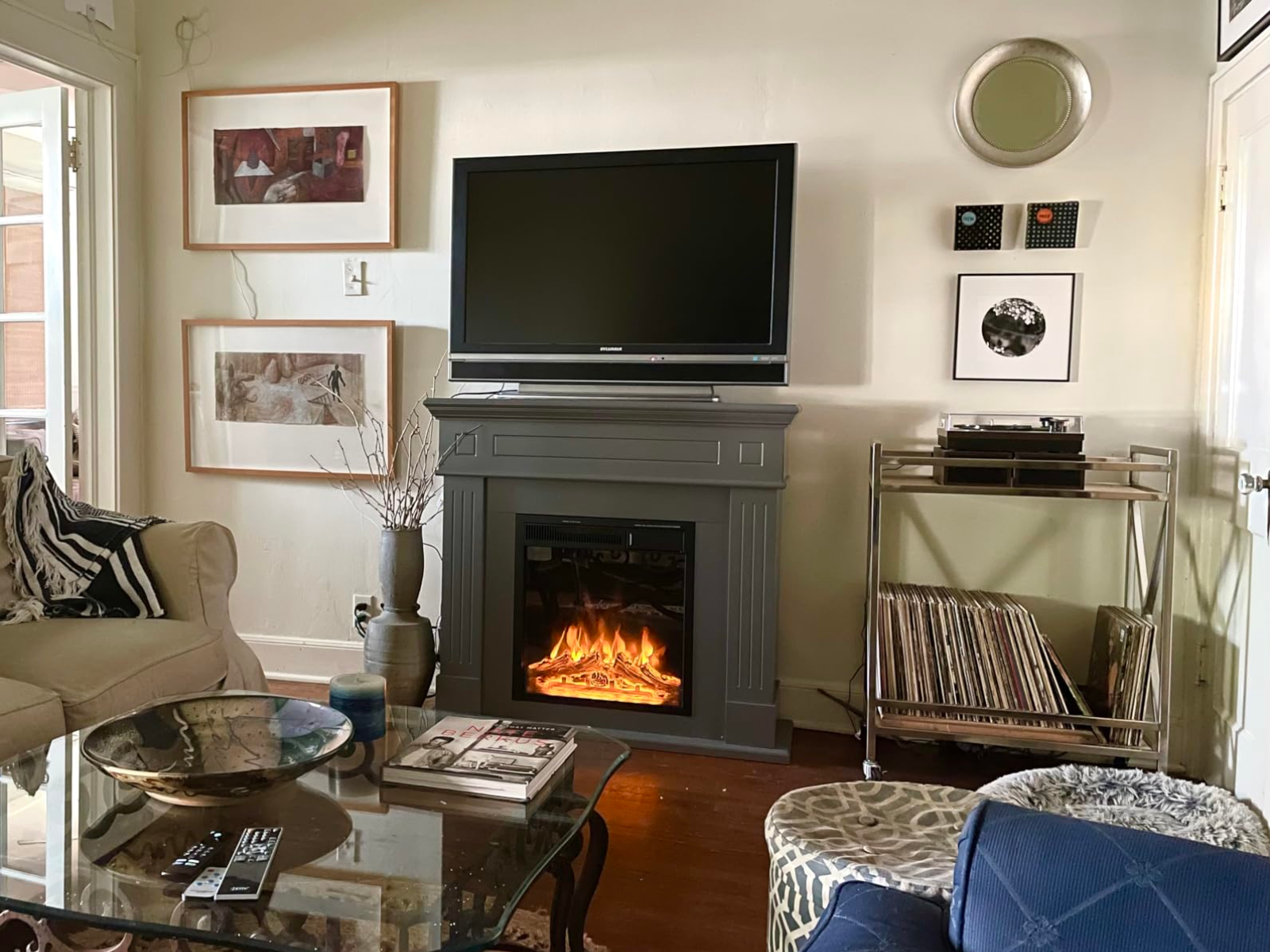 Mantel-Electric-Fireplaces-for-Small-Spaces-Cozy-Comfort-Without-the-Bulk R.W.FLAME